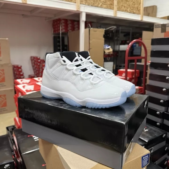 Size Air Jordan 11 Retro 2024 Columbia Legend Blue IN